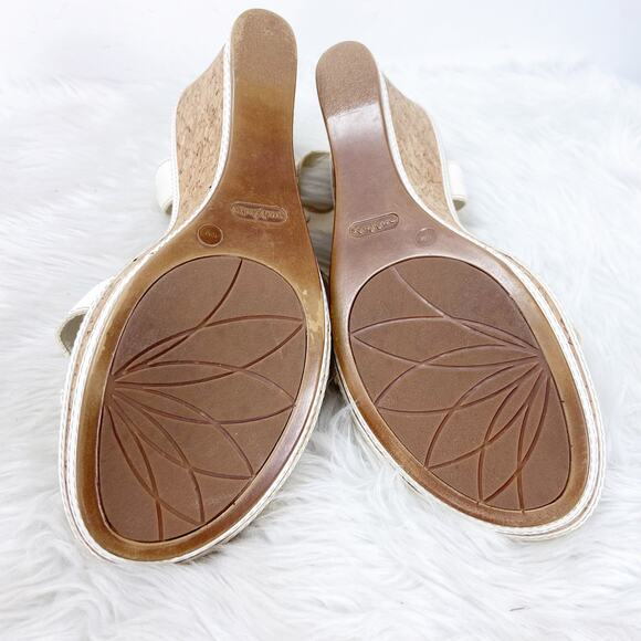 Nurture 10 M Womens White Leather Hawkins Ankle Strap Cork Wedge Sandals - Picture 8 of 8